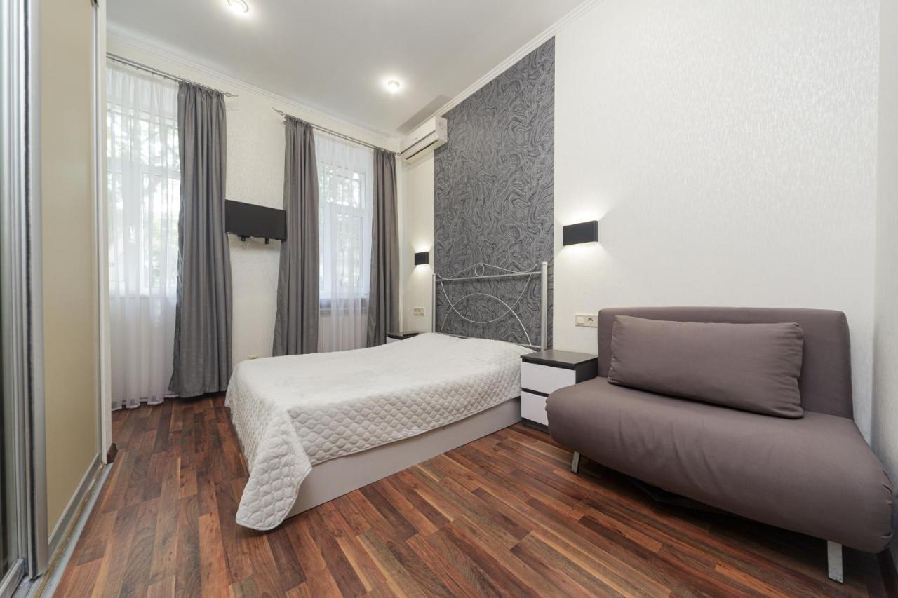 Apartment Zhukovskogo 17 Odesa Exterior foto